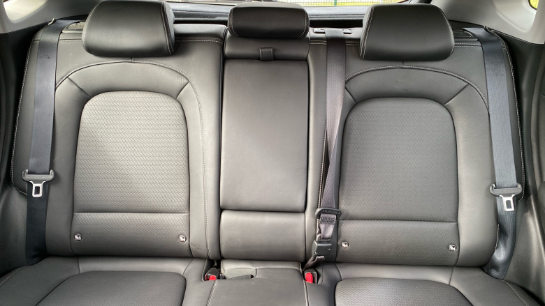 Hyundai Kona 1.6 GDi Hybrid Premium SE 5dr DCT Hybrid Hatchback